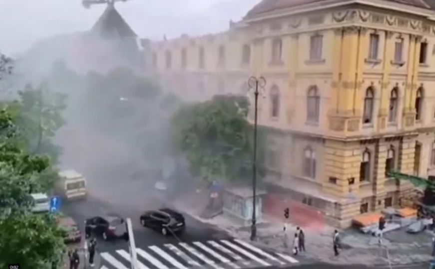 Objavljen novi snimak pada skele u Zagrebu. Nastao je totalni haos: 'O Bože mili...'