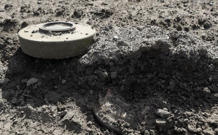 Ukrajinac dizajnirao traktor koji uništava mine: Sastavio ga od dijelova ruskih tenkova