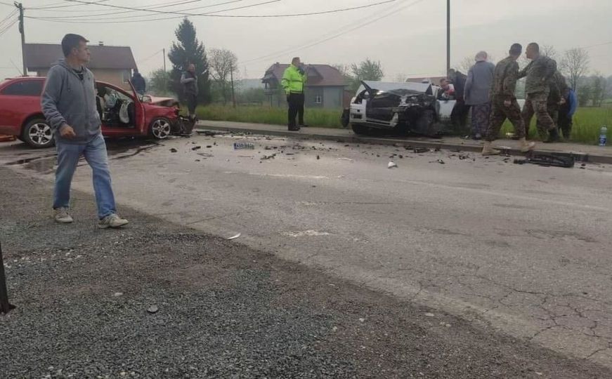 Teška nesreća u Tuzlanskom kantonu: Dvije osobe povrijeđene