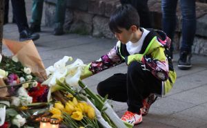 Radiosarajevo.ba u Beogradu: Potresne scene ispred osnovne škole u kojoj se dogodio masakr