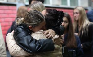 Građani Sarajeva i BiH žele dati krv ranjenoj djeci Beograda