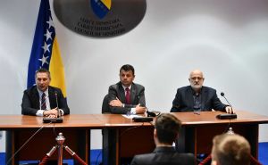 Ministar Hurtić uručio grant sredstva predstavnicima Međureligijskog vijeća i Crvenog križa BiH