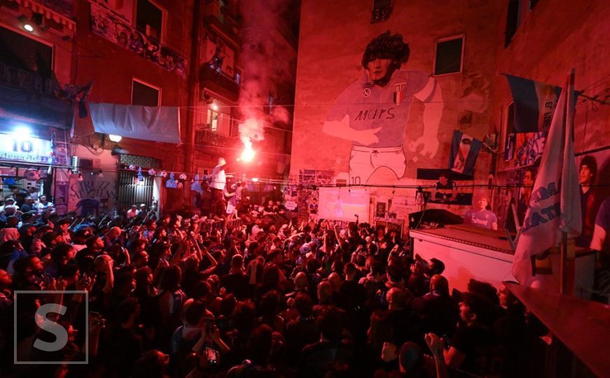 Pred njima je duga noć slavlja: Napoli osvojio titulu u Italiji nakon 33 godine čekanja!