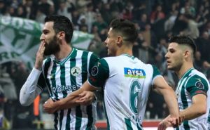 Zmaj Riad Bajić postigao gol u Turskoj i zaustavio Fenerbahce na putu do titule