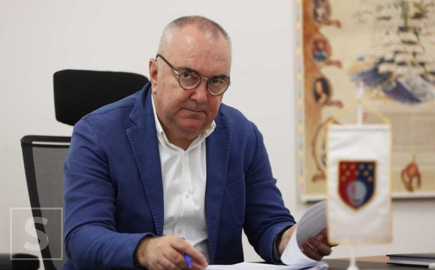 Sutra važno potpisivanje u Vladi KS: Ministar Bečarević sastaje se sa nekoliko direktora preduzeća