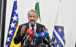 Izetbegović o Schmidtovom izvještaju: "Morao je spriječiti secesionističke poruke iz RS"