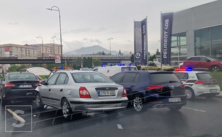 Vozači, oprez: Udes u Sarajevu, velike gužve u saobraćaju