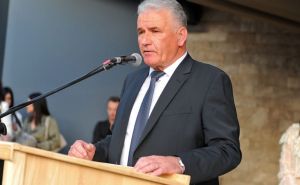 Razriješen dužnosti najdugovječniji direktor gimnazije u Širokom kojeg je odlikovao Franjo Tuđman