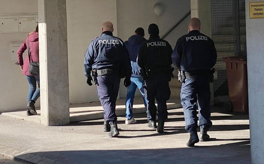 U Austriji uhapšen 28-godišnji državljanin BiH: Iz granapa ukrao 50 eura