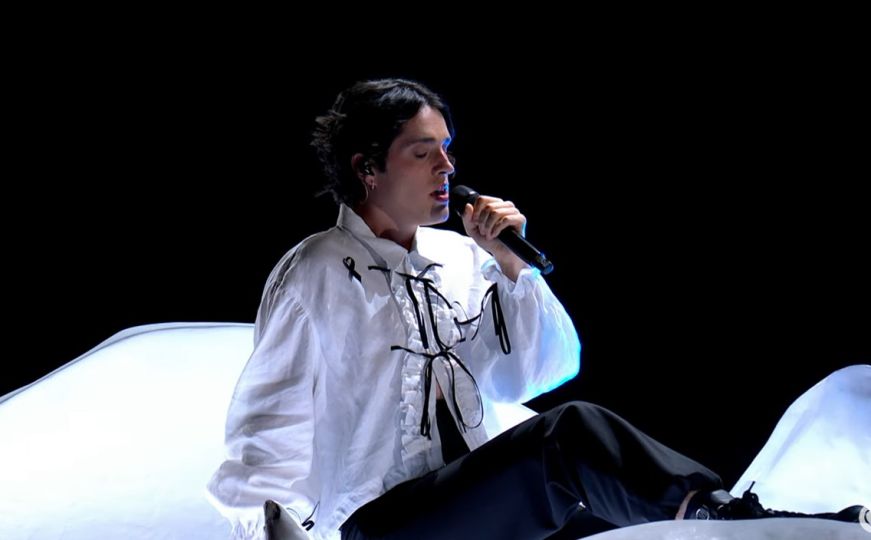 Pogledajte nastup Luke Blacka na Euroviziji: 'Alhemista popa iz Srbije se probudio'