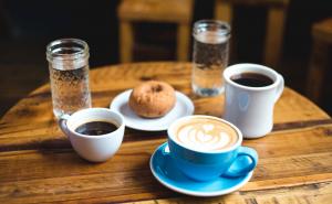 Pijete kafu da se razbudite? Postoji jedan puno bolji napitak