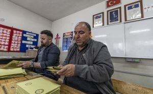 Građani koriste svoje demokratsko pravo: Pogledajte izlaznost na izborima u Turskoj