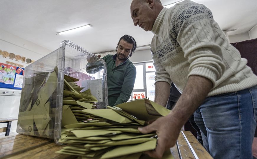 Na pola puta: Obrađeno 50 posto glasova u Turskoj