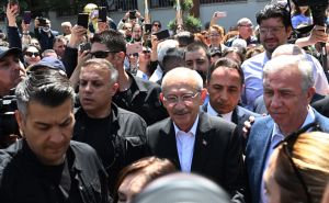 Kemal Kilicdaroglu: 'Posmatrači nikada ne bi trebali napuštati svoja mjesta, nećemo spavati večeras'