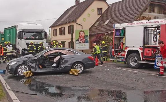 Težak udes u Austriji: Kamionom upravljao vozač iz BiH, žena teško povrijeđena
