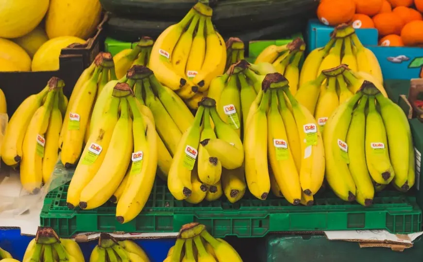 Volite banane - evo ako utiču na vaša crijeva, kožu i liniju
