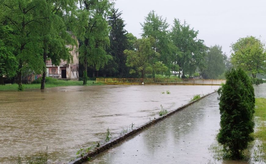 Evakuisane tri porodice u Prijedoru: Poplavljeno više desetina objekata