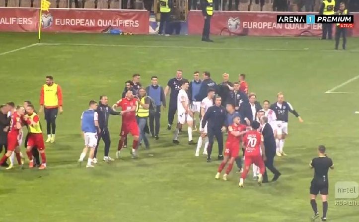 Haos u Zenici: Nemile scene nakon završetka utakmice Veleža i Zrinjskog, pogledajte šta se dešavalo