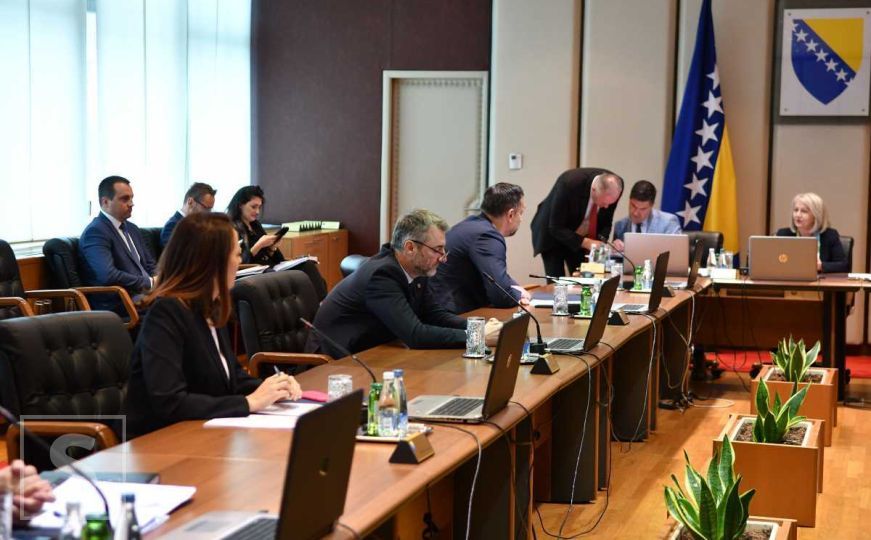 Vijeće ministara BiH odobrilo milion KM za poplavljena područja