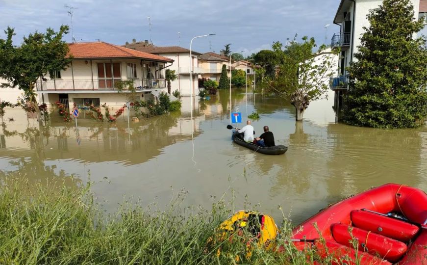 Crne brojke: Broj žrtava od poplava u Italiji popeo se na 13, ljudi se utapali u kućama