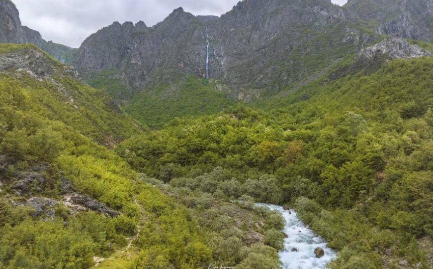 Prirodni fenomen u Bosni i Hercegovini: Znate li za vodopad koji se pojavljuje samo jednom godišnje?