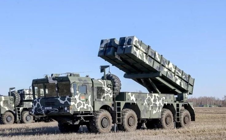 Rusija i Ukrajina optužuju jedna drugu za napade raketama i dronovima