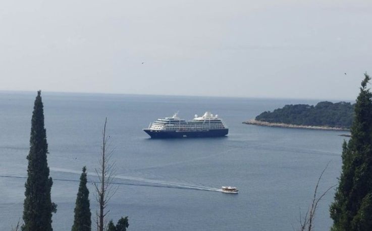 U Dubrovnik uplovio svingerski kruzer: Cijene putovanja dosežu 30.000 dolara