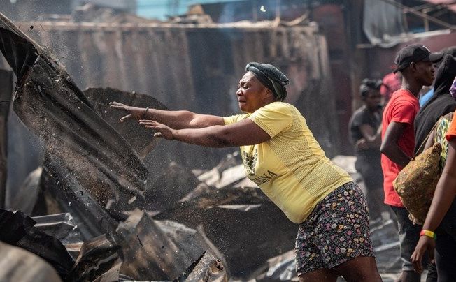 Tragedija u Gvajani: U požaru školskog doma poginulo najmanje 20 učenica