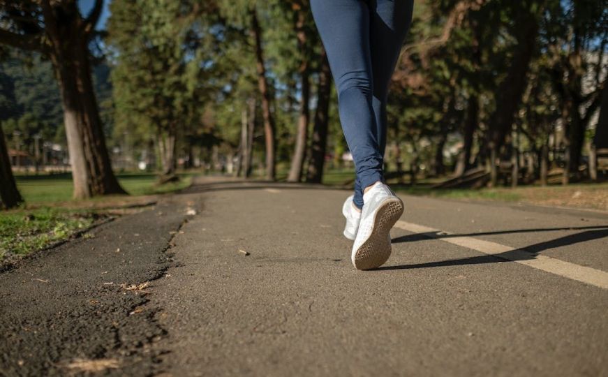 Mršavite uz šetnju: Uz pomoć ovih pravila riješite se viška kilograma