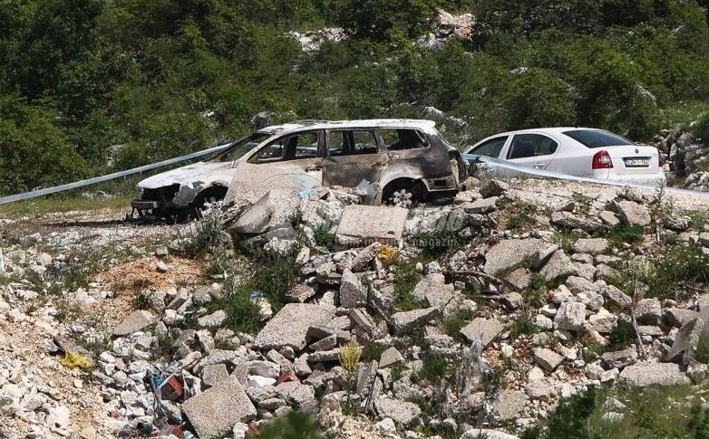 Horor u BiH: Pronađeno tijelo muškarca u zapaljenom automobilu