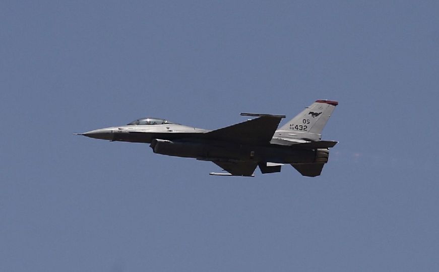 Norveška najavila pomoć u obuci ukrajinskih pilota na borbenim avionima F-16