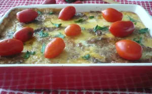 Recept dana: Musaka s pohovanim crvenim paprikama