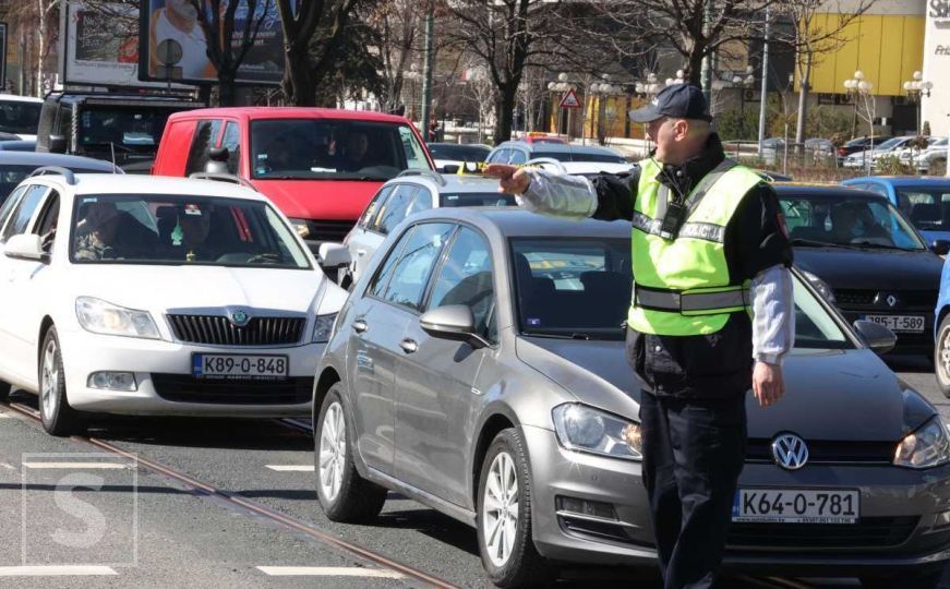 Vozači, oprez: Saobraćajna nesreća u Sarajevu dovela do velikih gužvi
