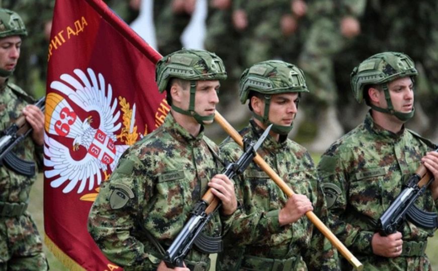 Razmještanje vojske na granici Srbije sa Kosovom, Vučić tvrdi: 'Reakcija KFOR-a je blaga...'