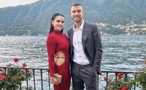 Edin Džeko objavio fotografiju na Facebooku i napisao: 'Slavimo ljubav'