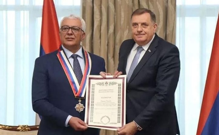 "Srbija na moru": Kako je Dodik odlikovao četničkog vojvodu Andriju Mandića?