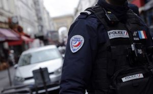 Horor u Francuskoj: Sestra povrijedila nožem mlađeg brata na spavanju