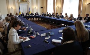 Bećirović: Zbog antidejtonskog djelovanja sankcije EU prema Dodiku trebaju biti pooštrene