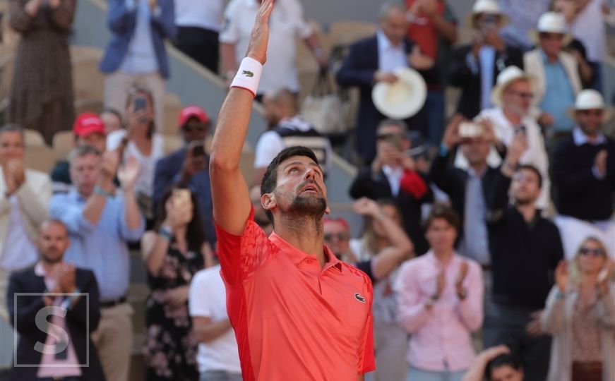 Nakon više od tri i po sata borbe: Novak Đoković prošao u osminu finala Roland Garrosa