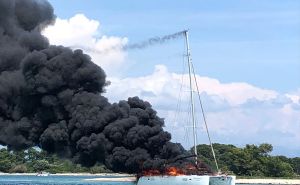 Istražuje se uzrok zapaljenja brodica u Splitu i Zadru: Oglasili se iz policije