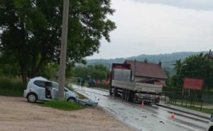 Teška nesreća kod Busovače: Policija na terenu, saobraćaj obustavljen