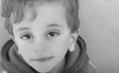 Umro palestinski dječak kojeg su upucale izraelske snage: Stotine prisutnih na sahrani trogodišnjaka