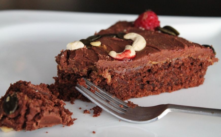 Čudo od čokolade: Najukusniji brzi kolač koji odmah nestaje s tanjira