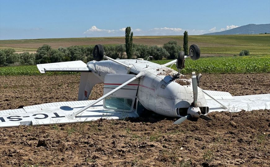 Drama na letu: Dva pilota povrijeđena usljed prinudnog slijetanja civilnog aviona