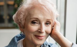 Savjeti stručnjaka za žene koje pređu 50. godinu: Ovako ćete izbjeći umoran i iscrpljen izgled