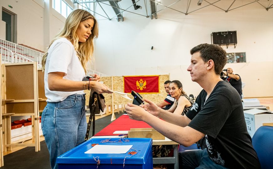 Parlamentarni izbori u Crnoj Gori: Do 12 sati glasalo 22 posto birača