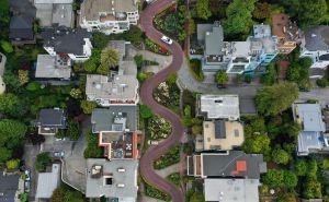Lombard Street: Najpoznatija krivudava ulica na svijetu