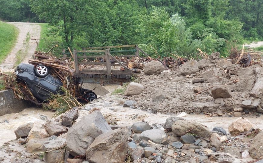 Općina Sapna u velikom problemu: Evo na koliko je procijenjena šteta od poplava