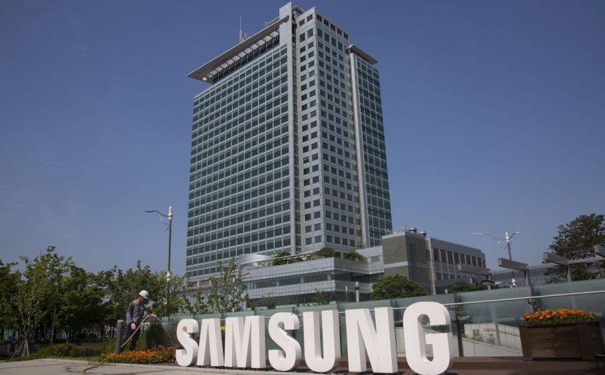 Bivši visoki čelnik Samsunga optužen za krađu 'nacionalnog jezgra tehnologije' Južne Koreje