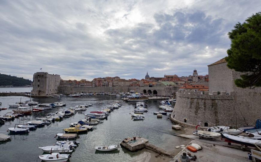 Horor u Dubrovniku: Bosanac (49) osumnjičen da je silovao 20-godišnjakinju
